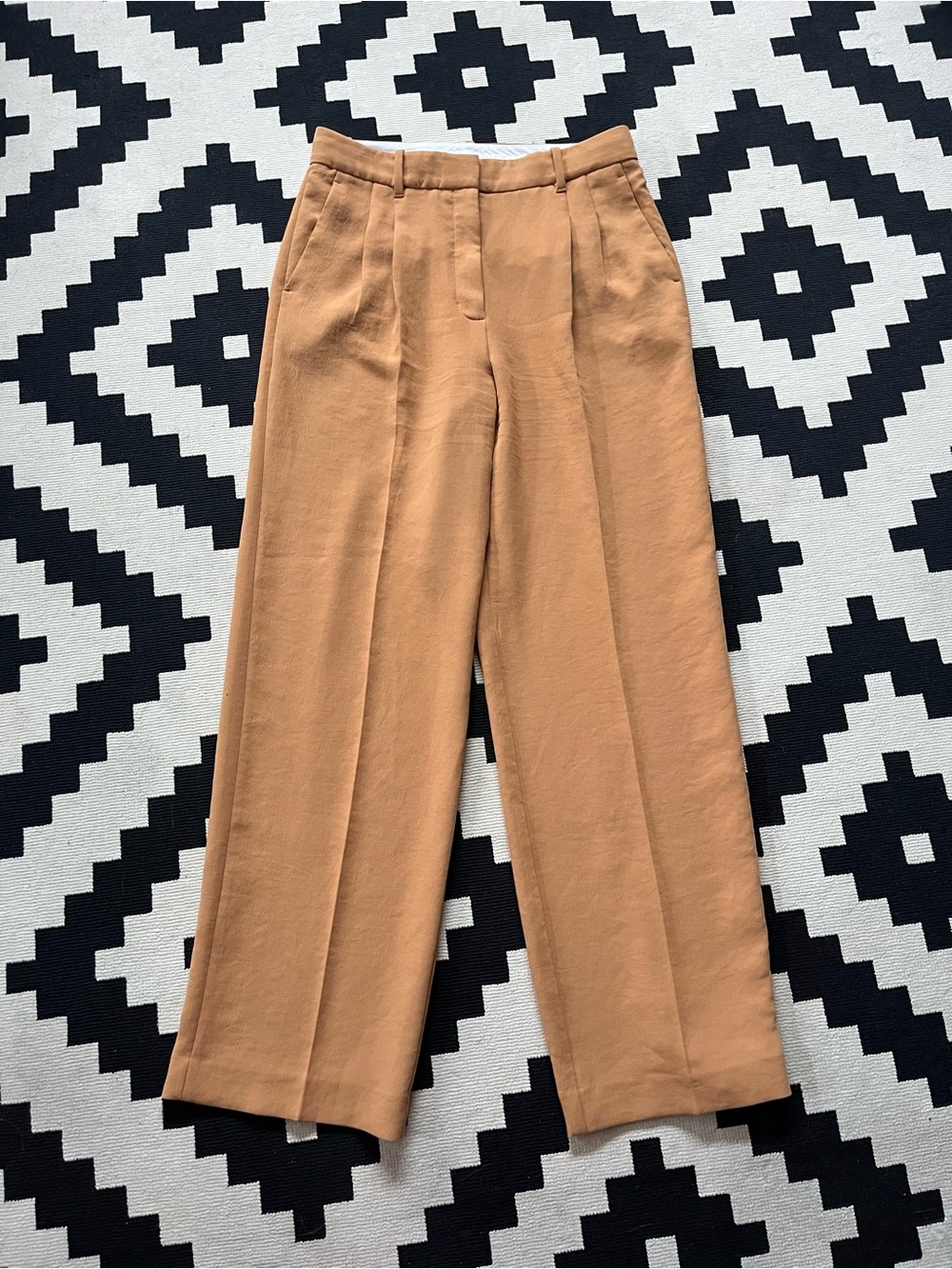 ARITZIA WILFRED EFFORTLESS PANTS ❤️